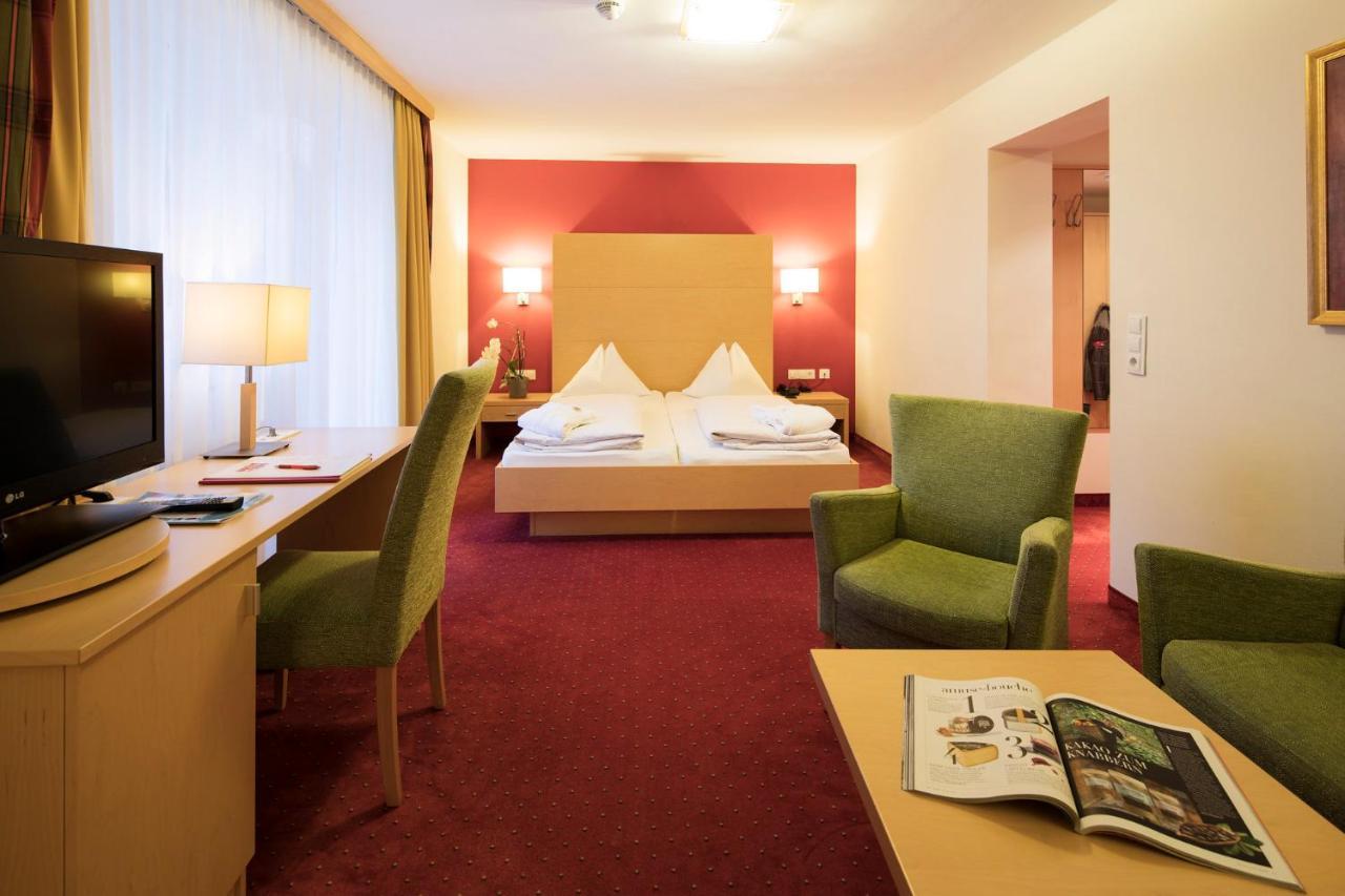Hotel Sportalmmm, Hoch-Genuss (Adults Only) ツァウヘンゼー エクステリア 写真