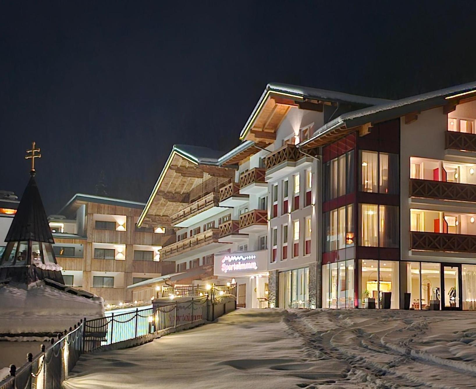 Hotel Sportalmmm, Hoch-Genuss (Adults Only) ツァウヘンゼー エクステリア 写真