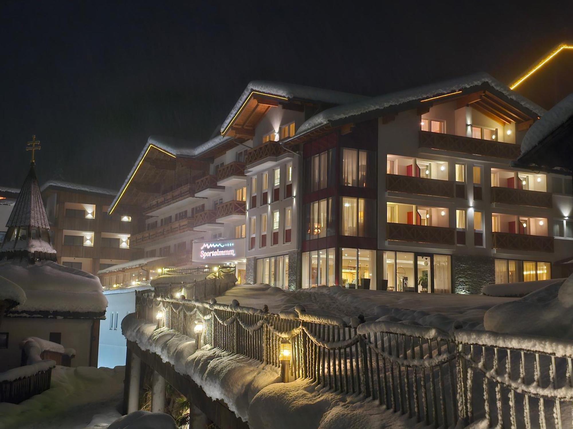 Hotel Sportalmmm, Hoch-Genuss (Adults Only) ツァウヘンゼー エクステリア 写真