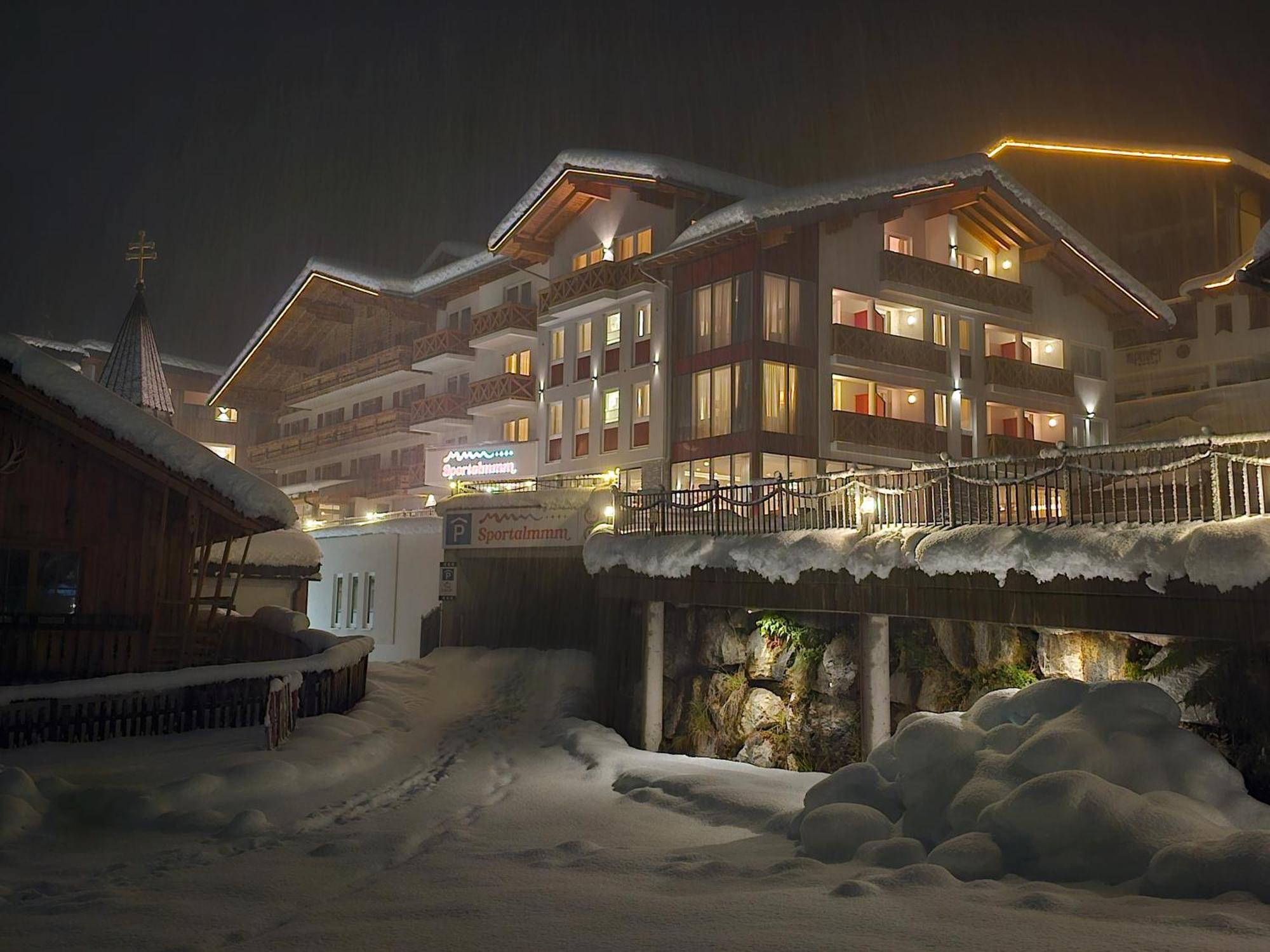 Hotel Sportalmmm, Hoch-Genuss (Adults Only) ツァウヘンゼー エクステリア 写真